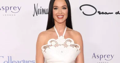 Katy Perry Shares Delivery Room Video of Day After She ‘Gave Birth to Daisy Dove Bloom’