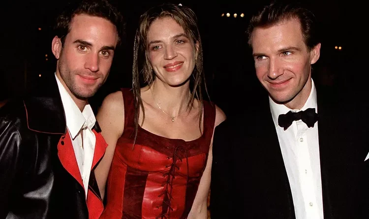 Ralph Fiennes’ 6 Siblings: All About the Actor’s Large Famous Family