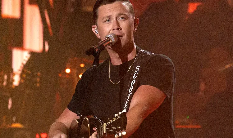 Scotty McCreery Stops Concert After Seeing Man Allegedly Hit Woman in the Audience: ‘Is She Okay?’